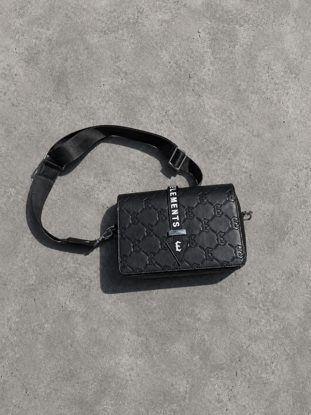 * Saint Elements Backpack black-1